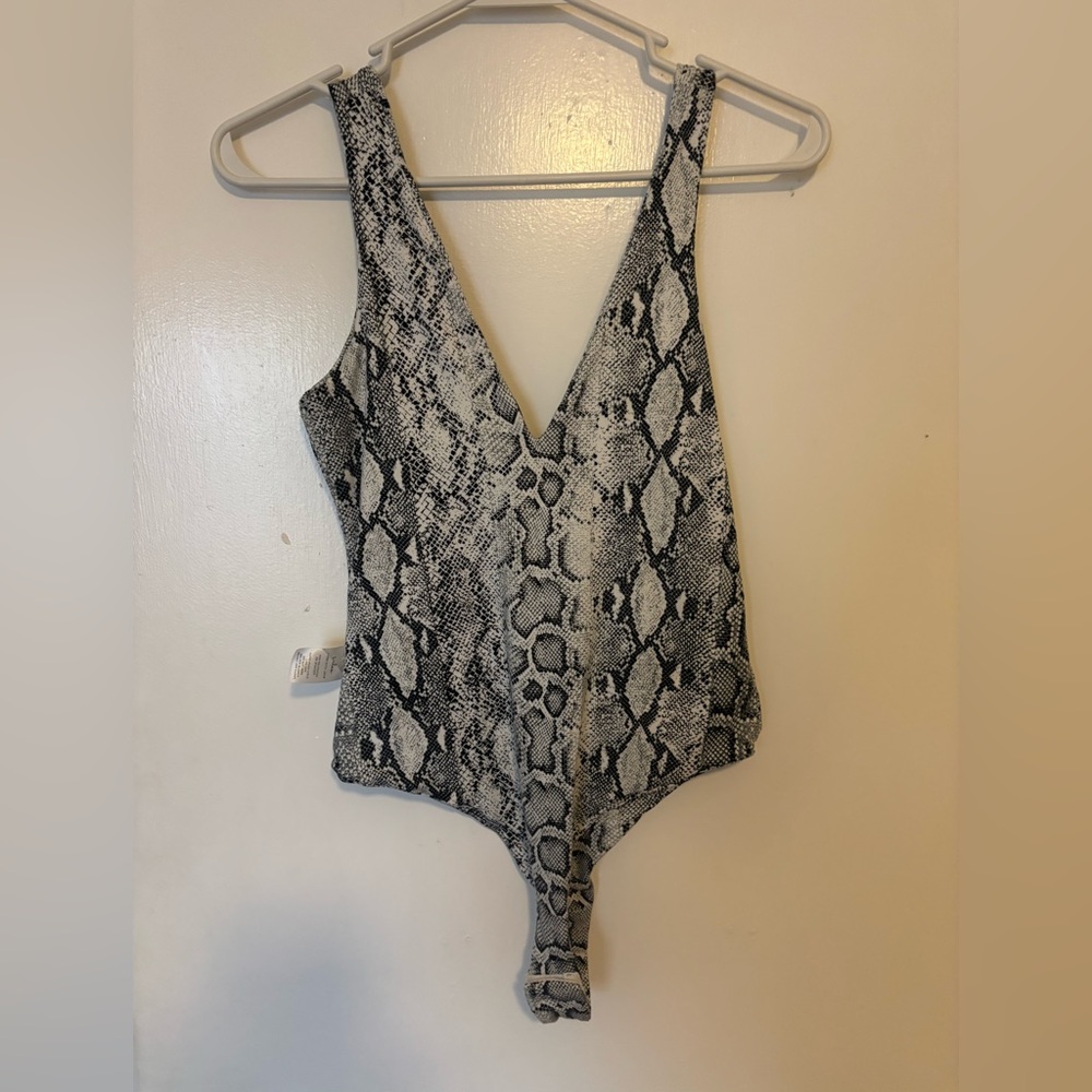 Lulus body suit v cut